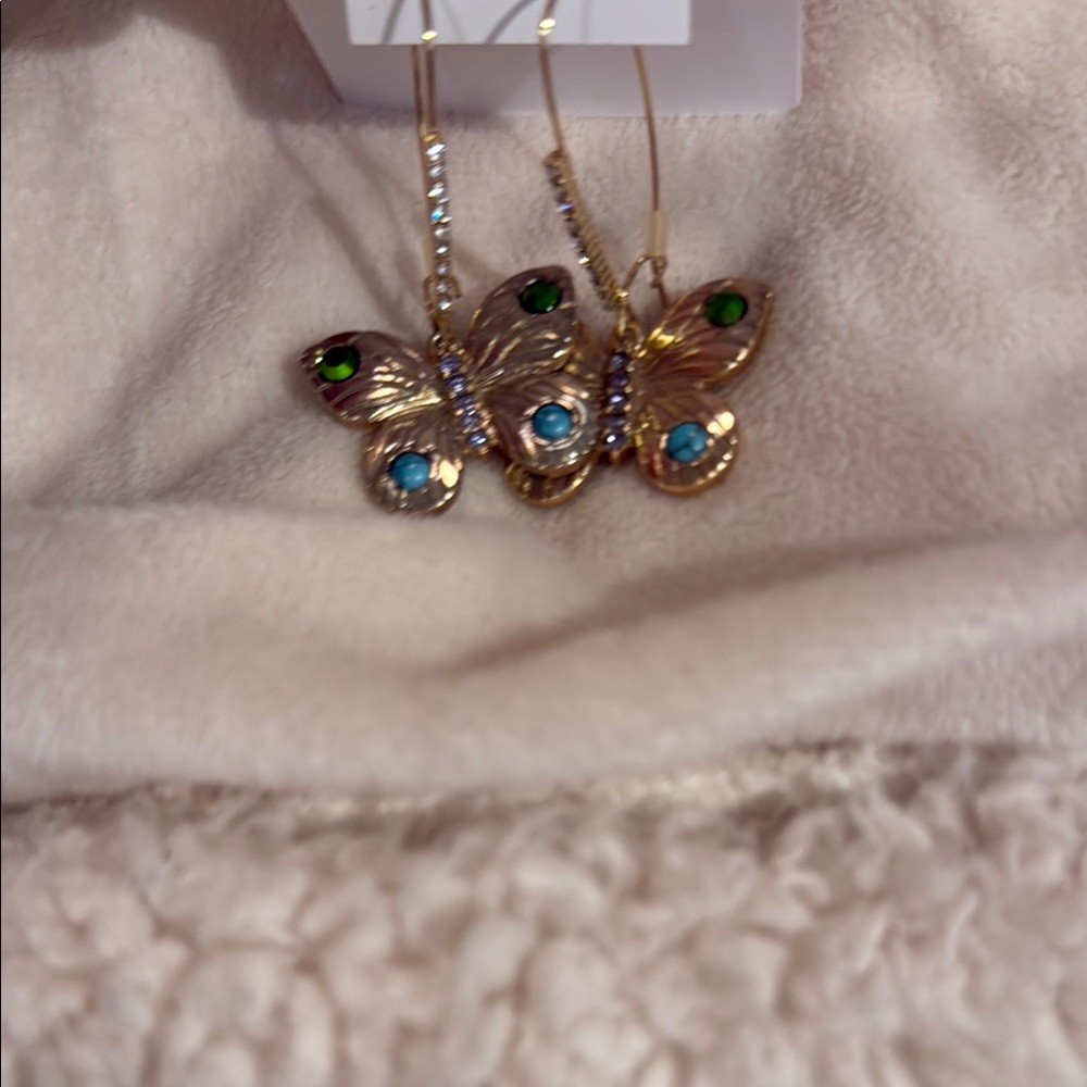 Betsey Johnson Gold Butterfly Earrings. NWT - Picture 9 of 14